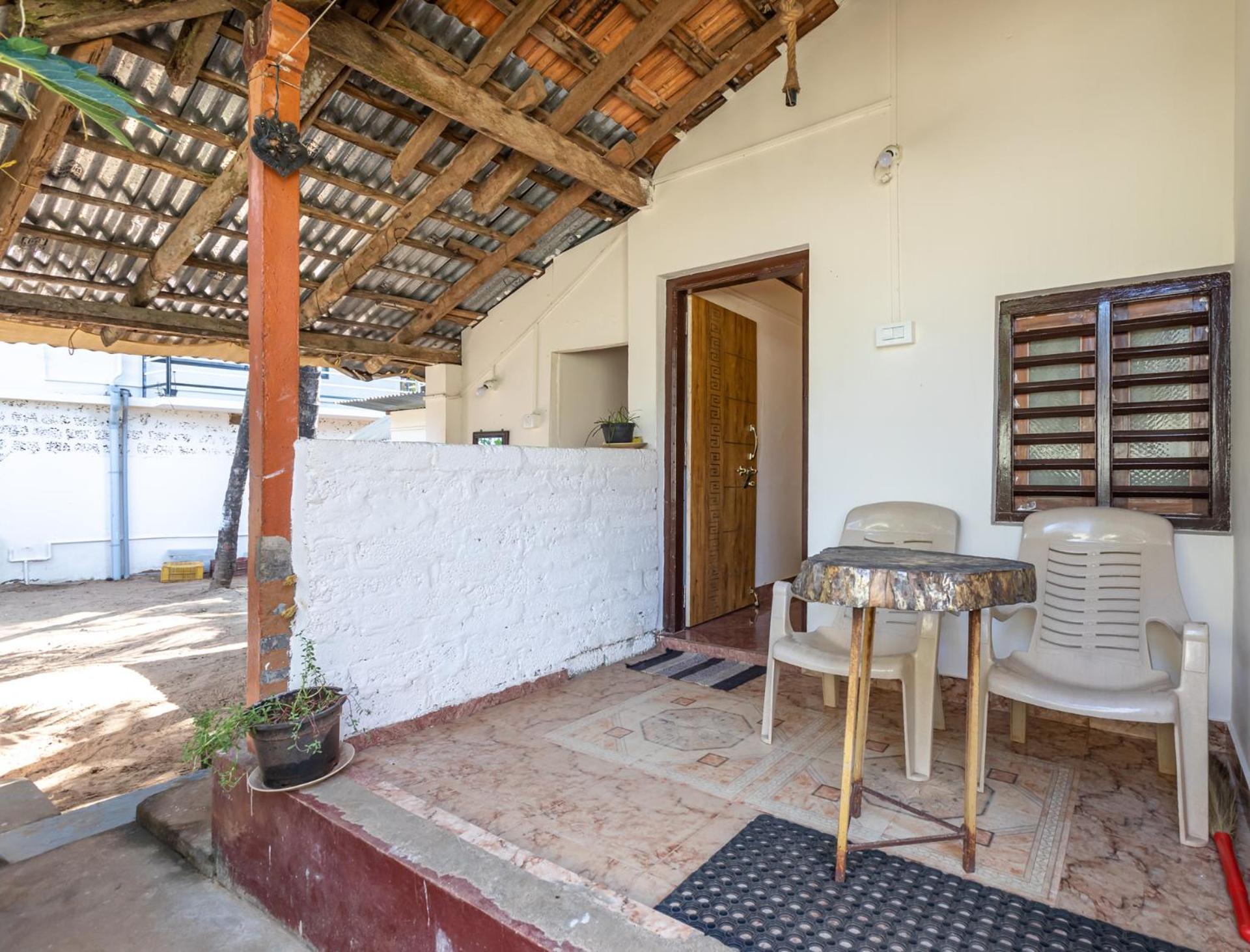 Sunset Cafe Beach Stay Гокарна Екстериор снимка
